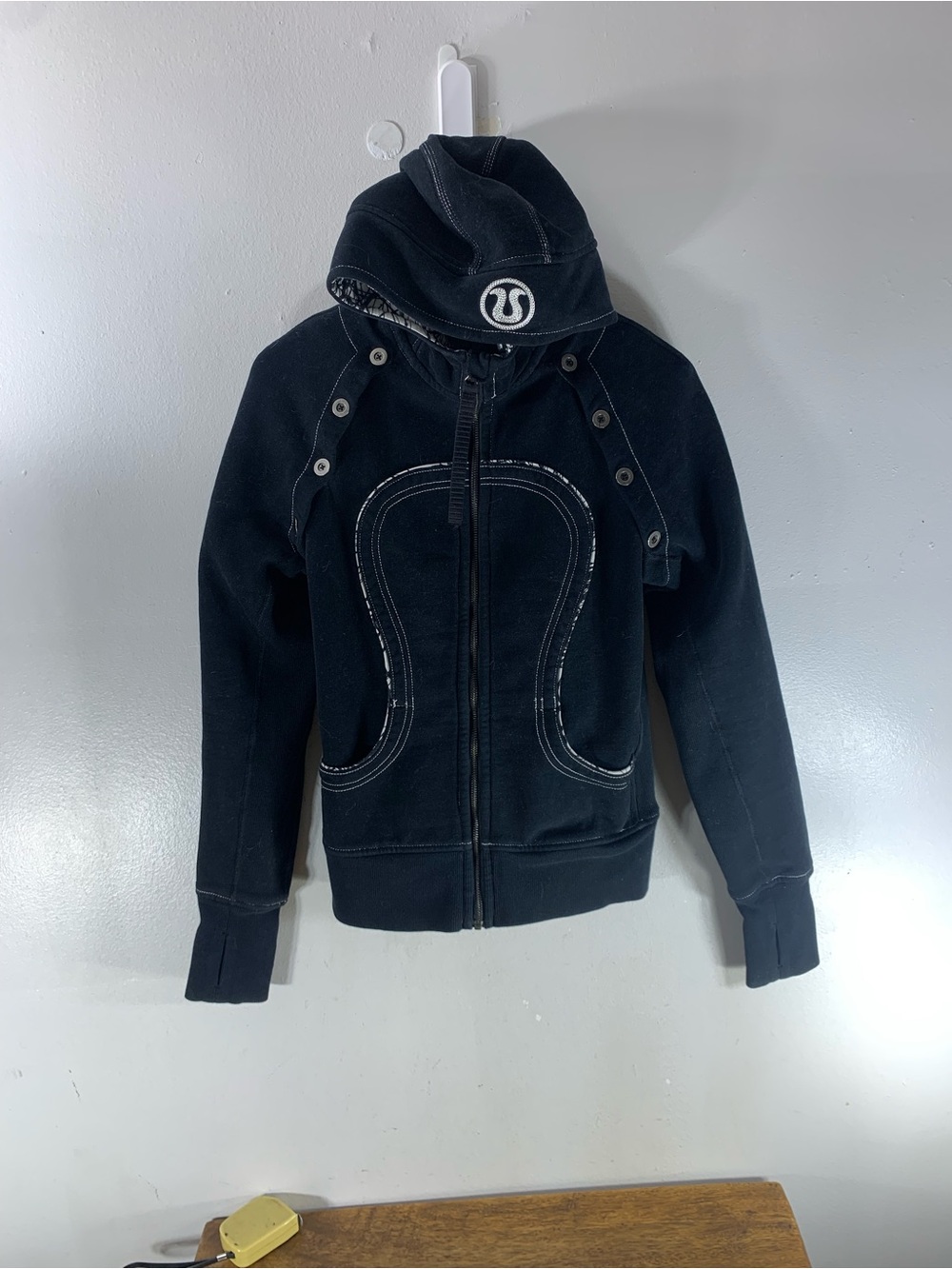 Lululemon special edition scuba hoodie jacket rare vintage